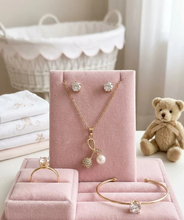 5-Piece Golden Charm Jewelry Set with Pearl Pendant - Luxury Gold Pearl Jewelry Set for Women