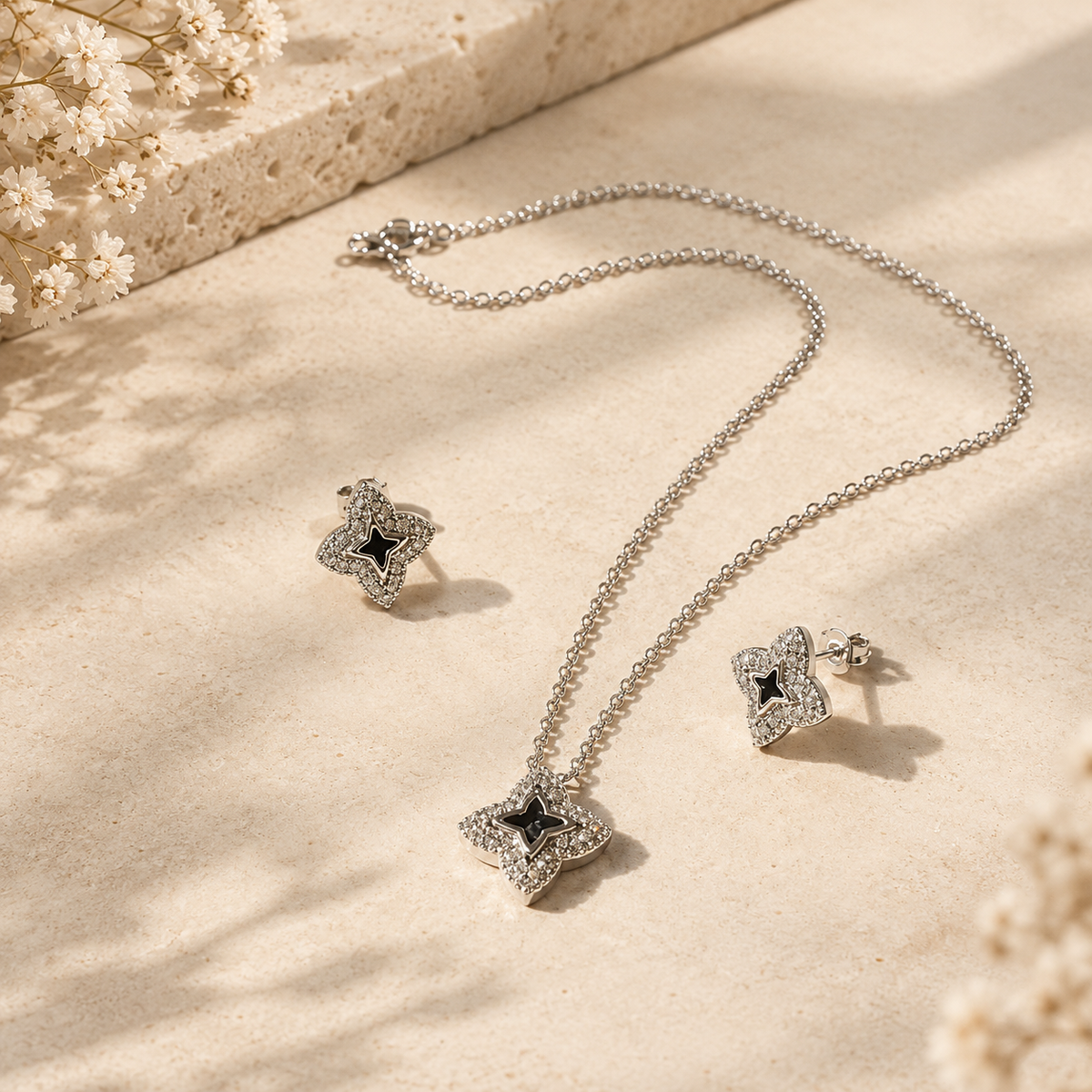 Elegant Quatrefoil Jewelry Set – Geometric Necklace & Earrings for Women