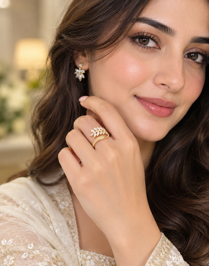 Luxury Crystal Leaf Ring for Women – Elegant Marquise-Cut Sparkling Stones with a Beautiful Gold & Silver Finish