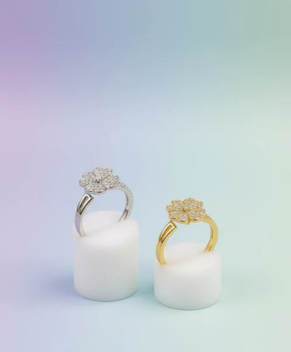 Luxury Crystal Flower Ring for Women – Elegant Floral Cluster Design with Sparkling Stones in Gold & Silver Finishes