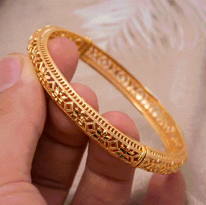 Gold Platted - Beautiful Women's Fashion Bangle - A stylish bangle that adds a contemporary touch to any outfit.
